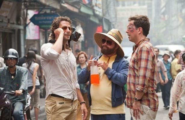 Bradley Cooper, Zach Galifianakis en Ed Helms in The Hangover Part II