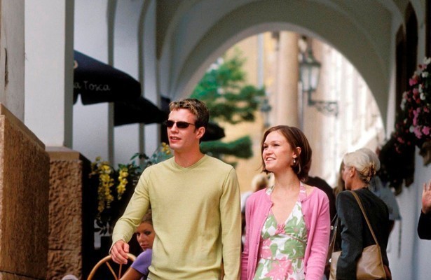 Julia Stiles en Luke Mably in The Prince & Me