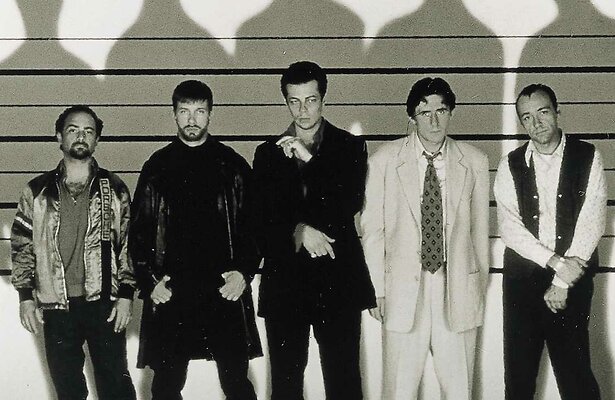 Kevin Pollak, Stephen Baldwin, Benicio Del Toro, Gabriel Byrne en Kevin Spacey