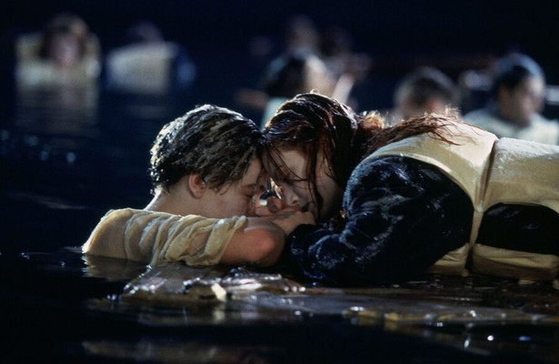 Leonardo DiCaprio en Kate Winslet in Titanic