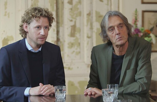 Presentator Ewout Genemans en ervaringsdeskundige en interventionist Maarten Dammers.