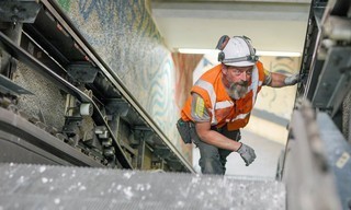 Wenn die Rolltreppe nicht mehr rollt - Monteure im Einsatz in Hannover