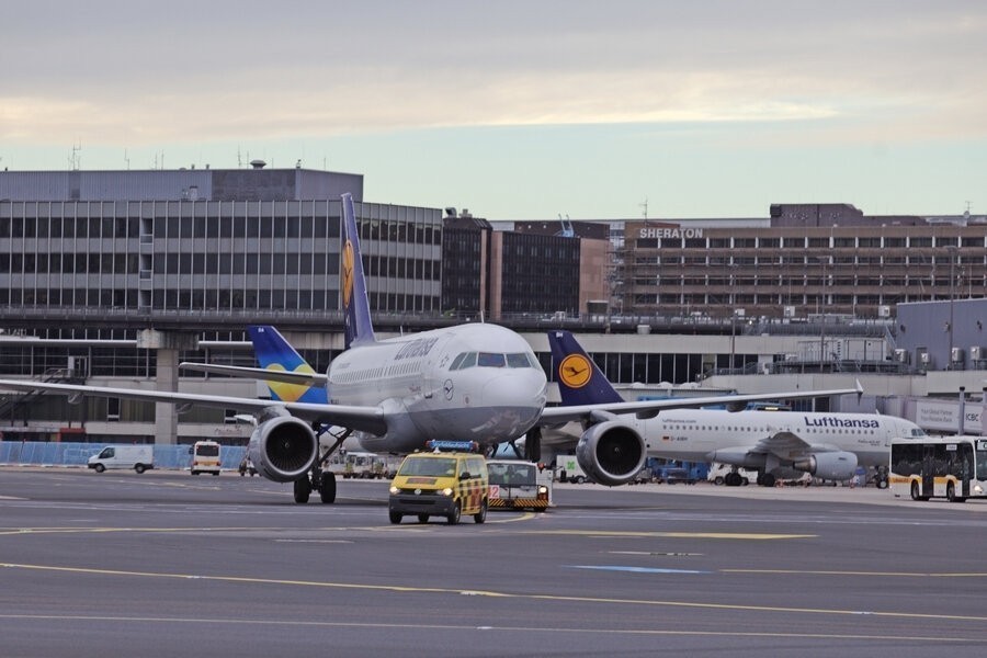 X-ray mega airport