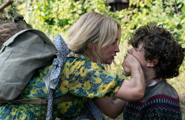 Emily Blunt en Noah Jupe in A Quiet Place Part II