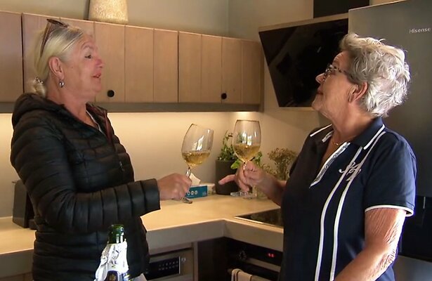 Petra en Lieske in B&B Vol Liefde 2025