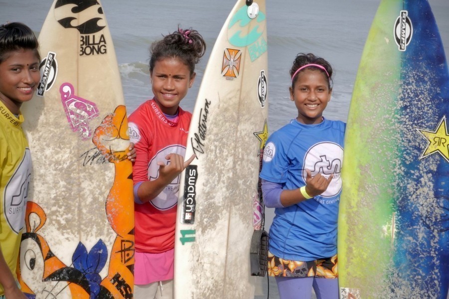 Bangla Surf Girls