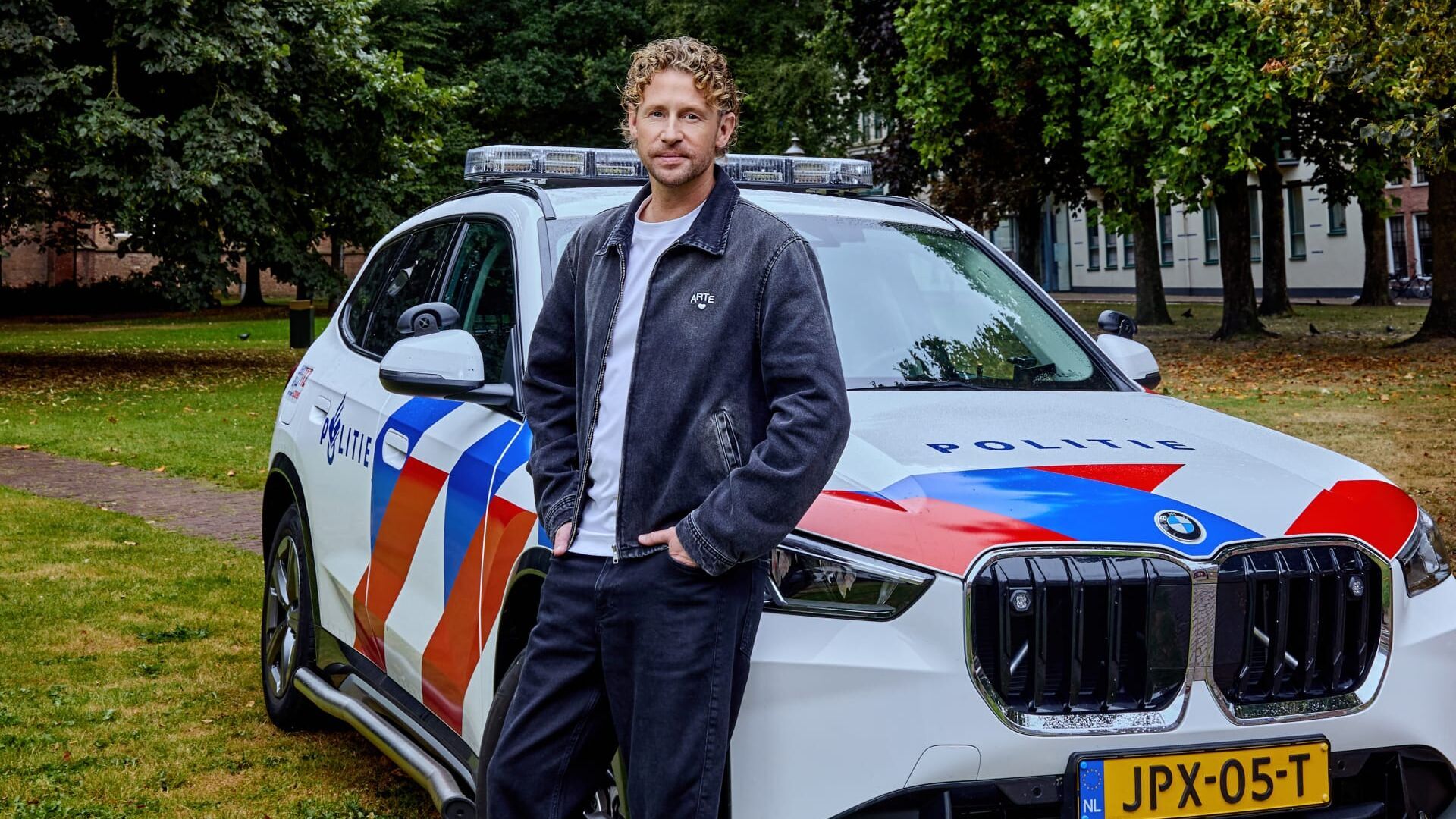 Spannende uren in Bureau Groningen voor agenten Sezgin en Yorick