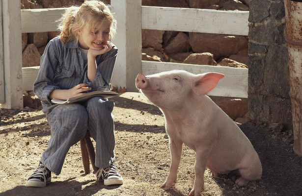 Dakota Fanning in Charlotte's Web