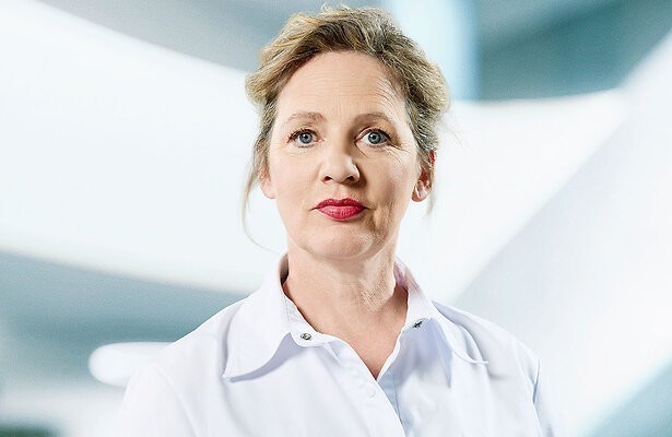 Maaike Cafmeijer als Dorien in Dag & Nacht
