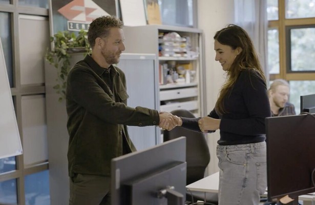 Roelof Bosma en Nadia Moussaid voor De Onmisbaren