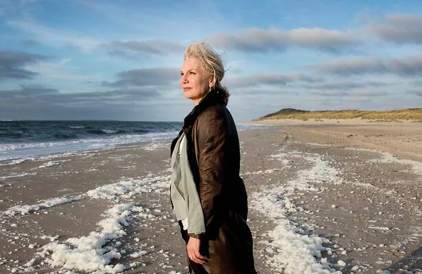 Monique van de Ven als Dokter Deen