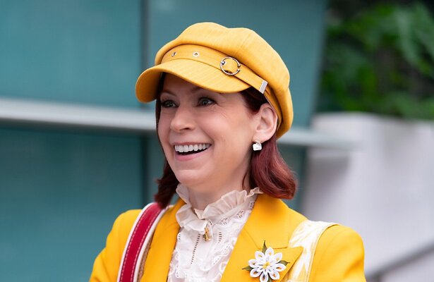 Carrie Preston in Elsbeth