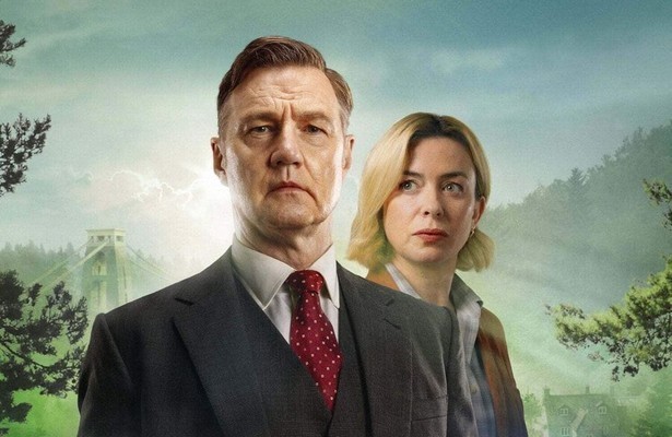 David Morrissey, Eve Myles en Hollie Bailey in Gone