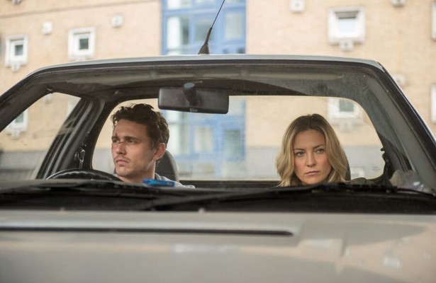 Kate Hudson en James Franco in Good People