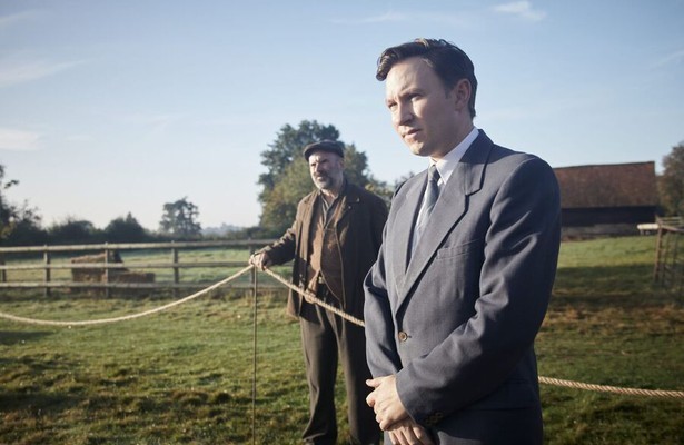 George Asprey als Henry Waddingham in Grantchester