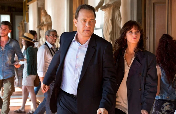 Tom Hanks en Felicity Jones in Inferno