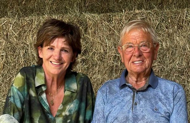Martine van Os en Bart uit We Zijn Er Bijna!
