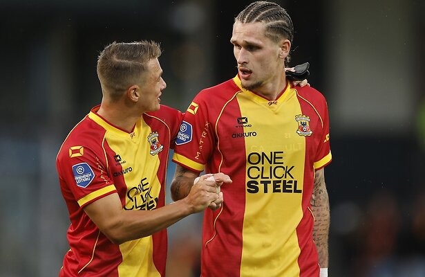 Mathis Suray en Thibo Baeten van Go Ahead Eagles