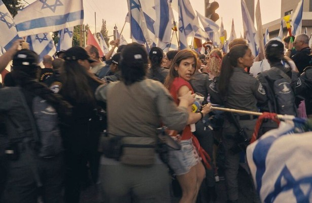 Benjamin Netanyahu in NPO Doc: Awakening - in Opstand voor een Israëlische Democratie