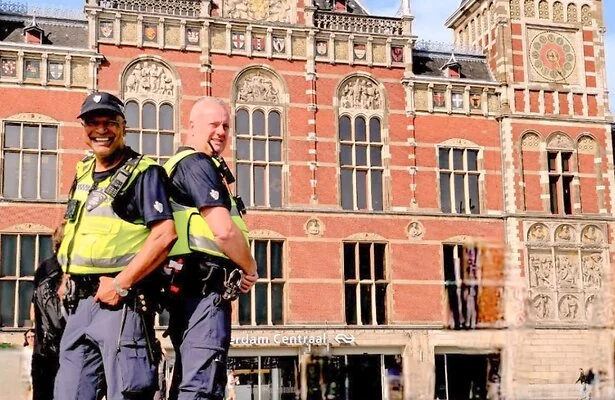 Anil en Frans uit Overtreders