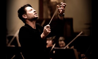 Orchestre Philharmonique de Varsovie, Krzysztof Urba?ski : Mozart, Górecki
