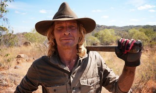 Outback crystal hunters