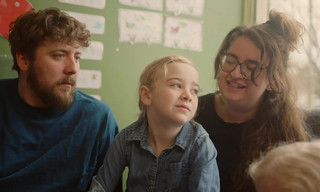 Petits curieux, grands écrans