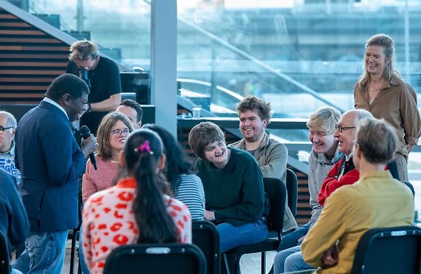 Youp van 't Hek in Een Buitengewoon Gesprek