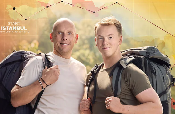 Jan van Halst met zijn zoon Mick in Race across the World