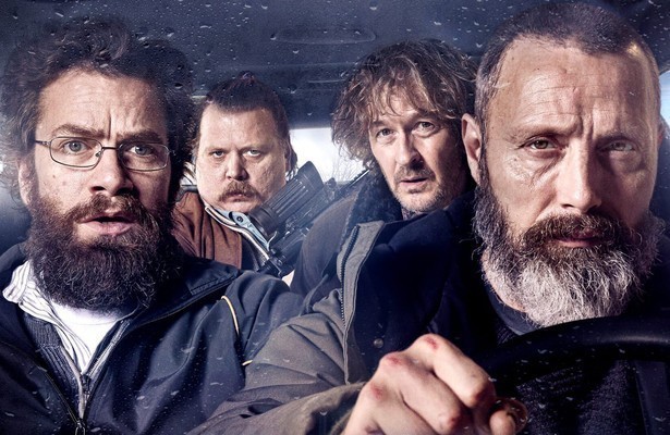 Nicolas Bro, Lars Brygmann, Nikolaj Lie Kaas en Mads Mikkelsen in Riders of Justice