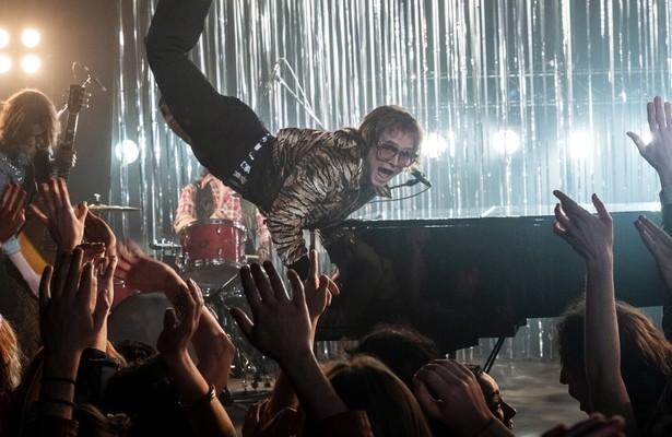 Taron Egerton als Elton John in Rocketman