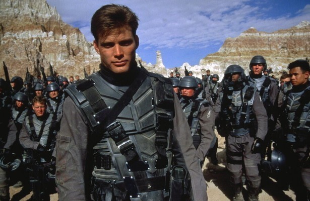 Casper van Dien als luitenant Johnny Rico in Starship Troopers