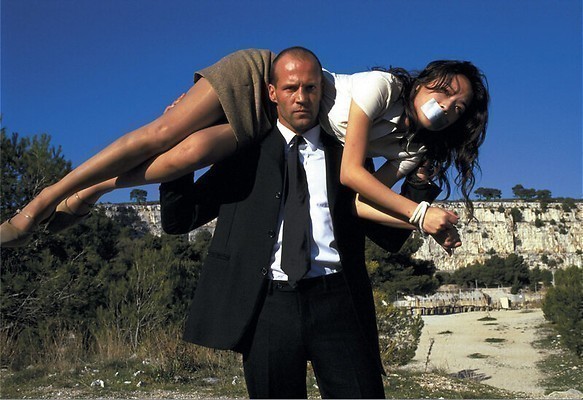 Jason Statham vervoert duistere pakketjes