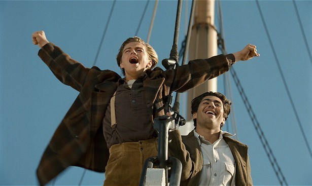 Leonardo DiCaprio is op Kate Winslet