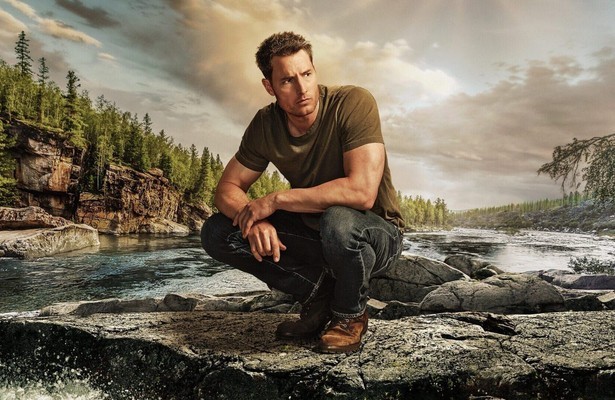Justin Hartley in Tracker