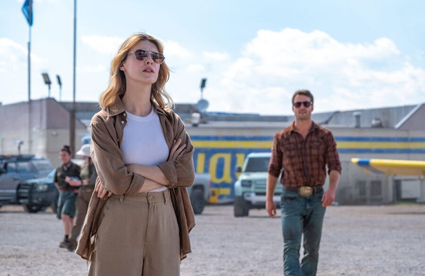 Daisy Edgar-Jones en Glen Powell