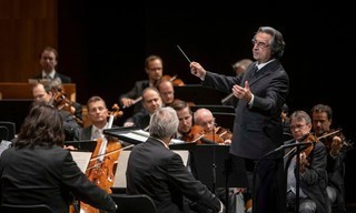 Wiener Philharmoniker, Riccardo Muti : Beethoven 9